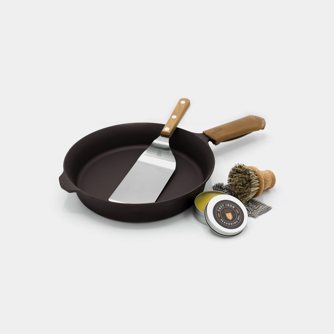 Thunderbolt Camp Kitchen Set with No. 6 Cast Iron Skillet