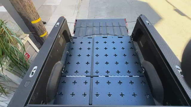 R1T Bed Glider